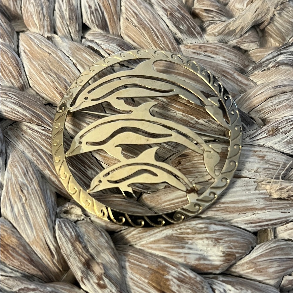 Vintage Wild Bryde Gold Tone Jumping‎ Dolphins Brooch